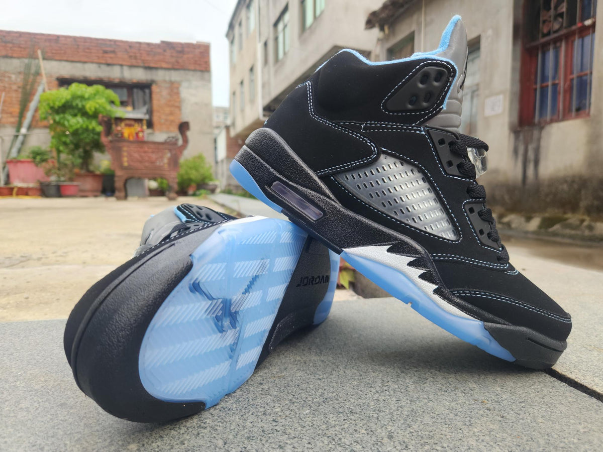 Air Jordan 5 ‘BlackUniversity Blue’乔丹5代黑玉线男女鞋 36--47