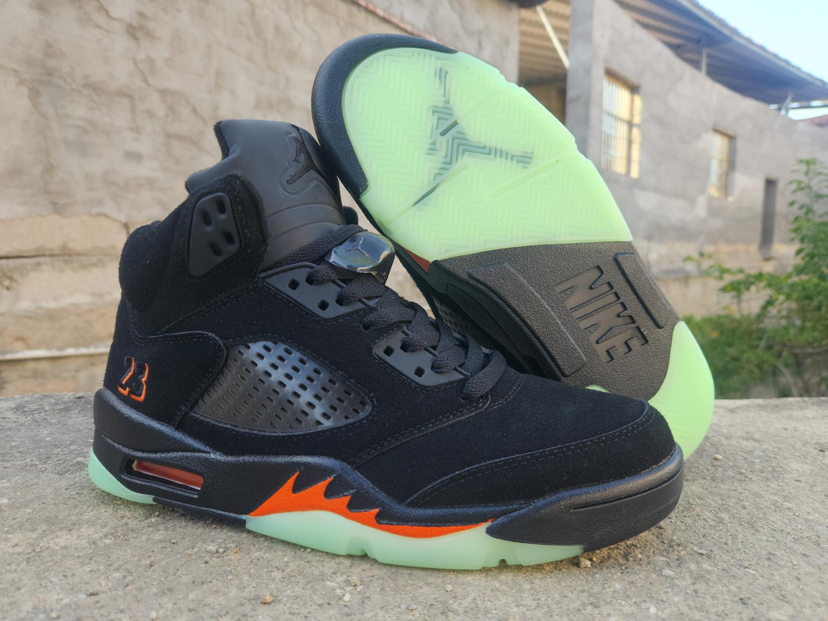 Air Jordan 5 Halloween Sneakers – Black & Orange